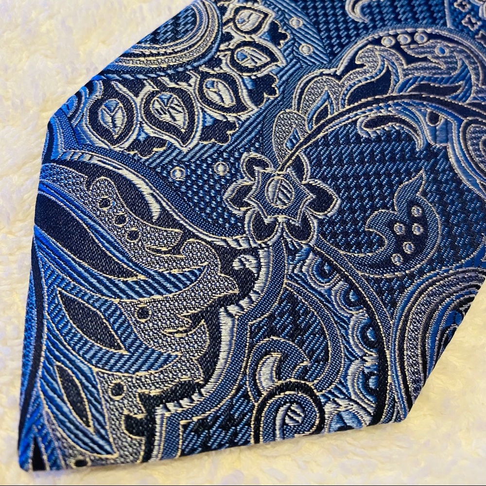 Brand New Super Stylish Tie By ANCORA Of ITALY